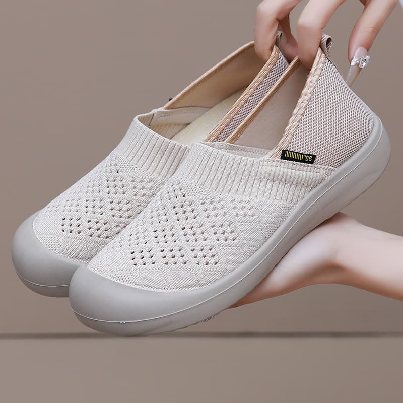 Shoes Women's New Single Shoes Non-slip Soft Sole Slip-on Lazy Shoes Flat Light Mother Shoes Casual Breathable Women's Shoes